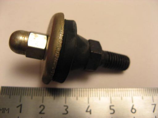 Шпилька клапанной крышки 2108 всборе (м8х31) (гайка, резинка, шайба)